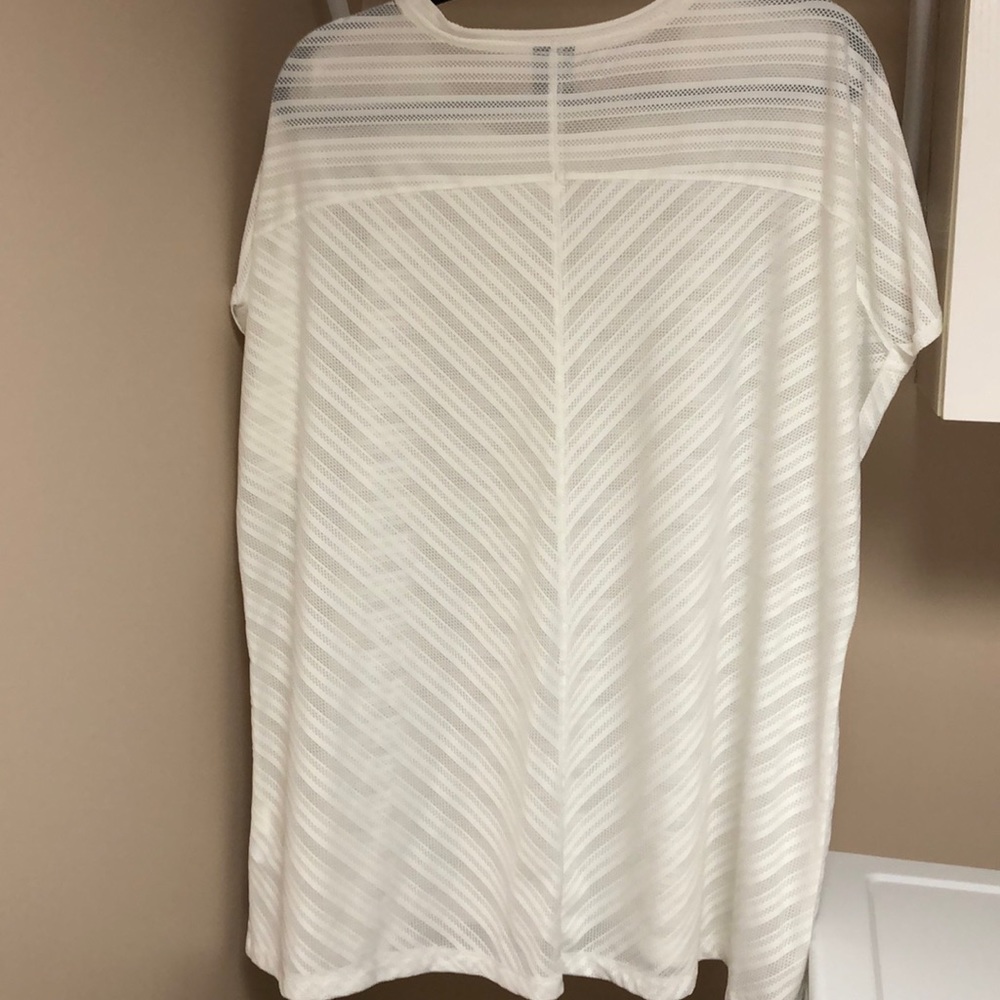 Sheer t-shirt - Picture 2 of 5